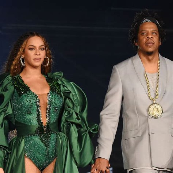 Beyonce & Jay Z: Their Wild Hawaiian Vacation Filled With Champagne & Sex