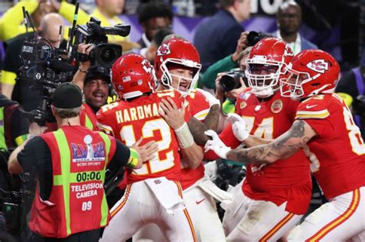 Chiefs Beat 49ers In Big Game – Hollywood Life