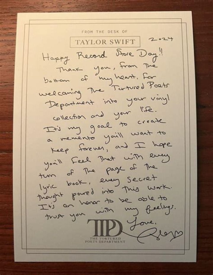 Taylor Swift Sends Handwritten Note & Cardigan To Fan For PhD: Photos – Hollywood Life